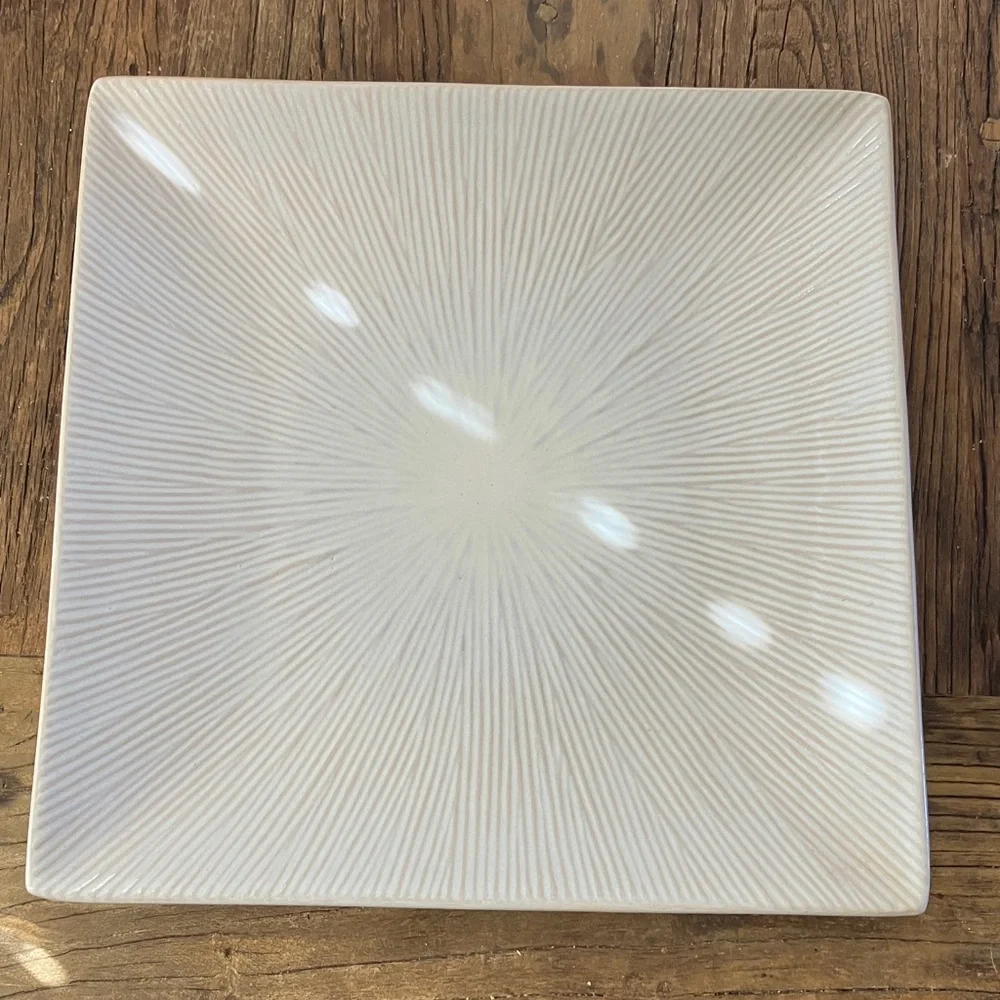 Z Gallerie Elegant Ceramic Plate Set